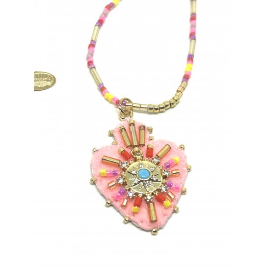 COLLIER JULIA 