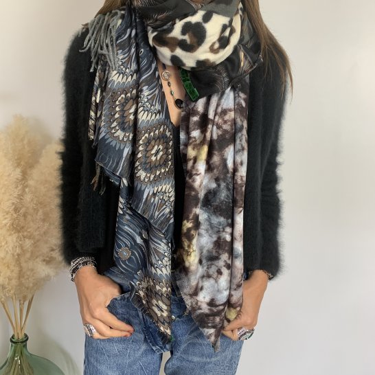 OVERSIZE MULTICOLORED SCARF